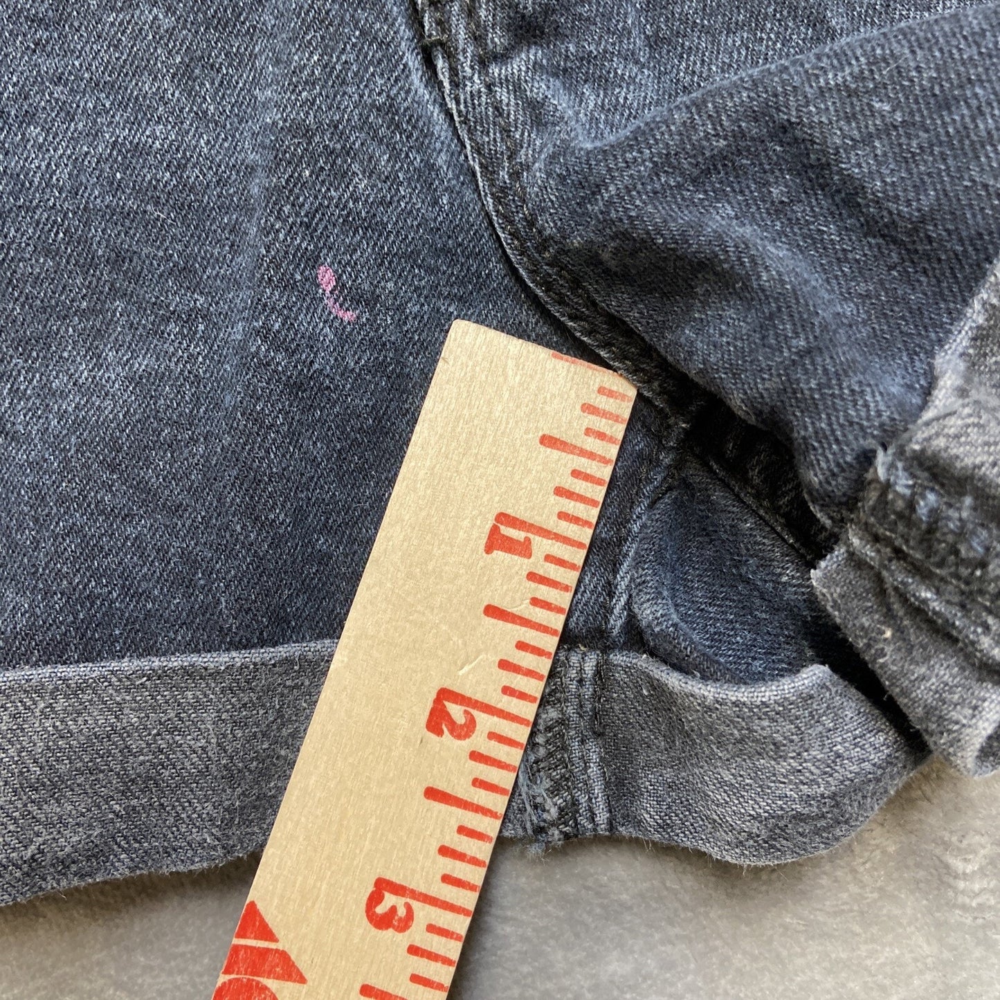 BDG Mid-Rise Alexa 5 Pocket Cuffed Denim Shorts Women’s Size 28W Dark Blue Denim