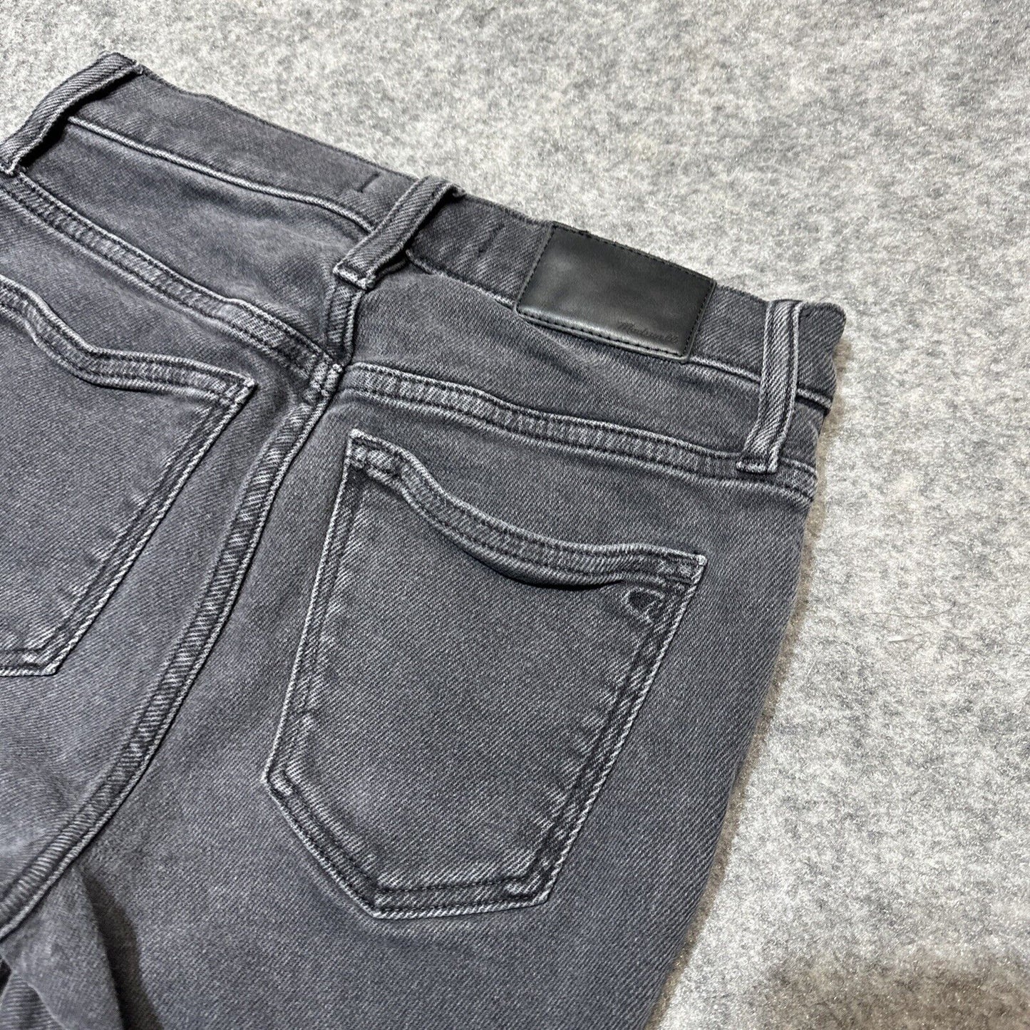 Madewell 10" High Rise Skinny Jeans Women's Size 26 Dark Gray Black Denim