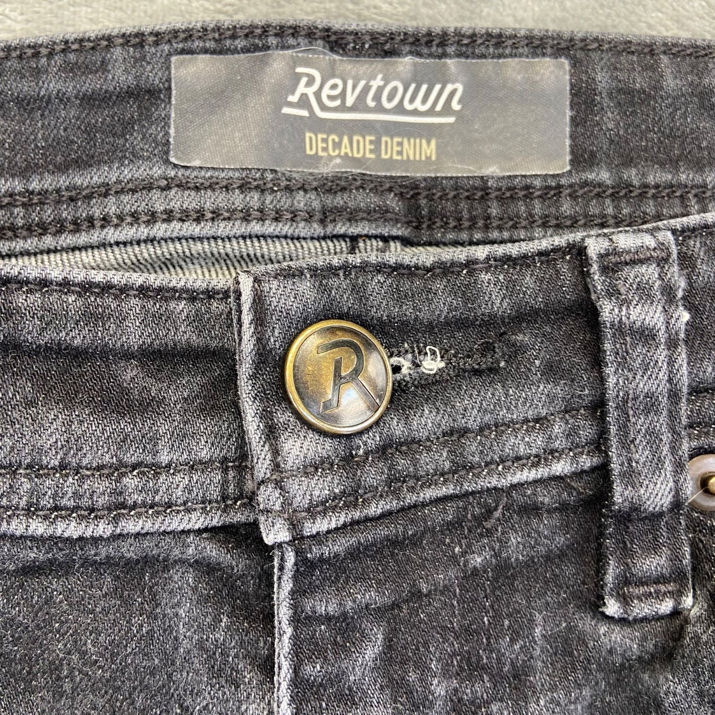 Revtown Men's Sharp Straight Jeans Size 31x30 Blue Dark Wash