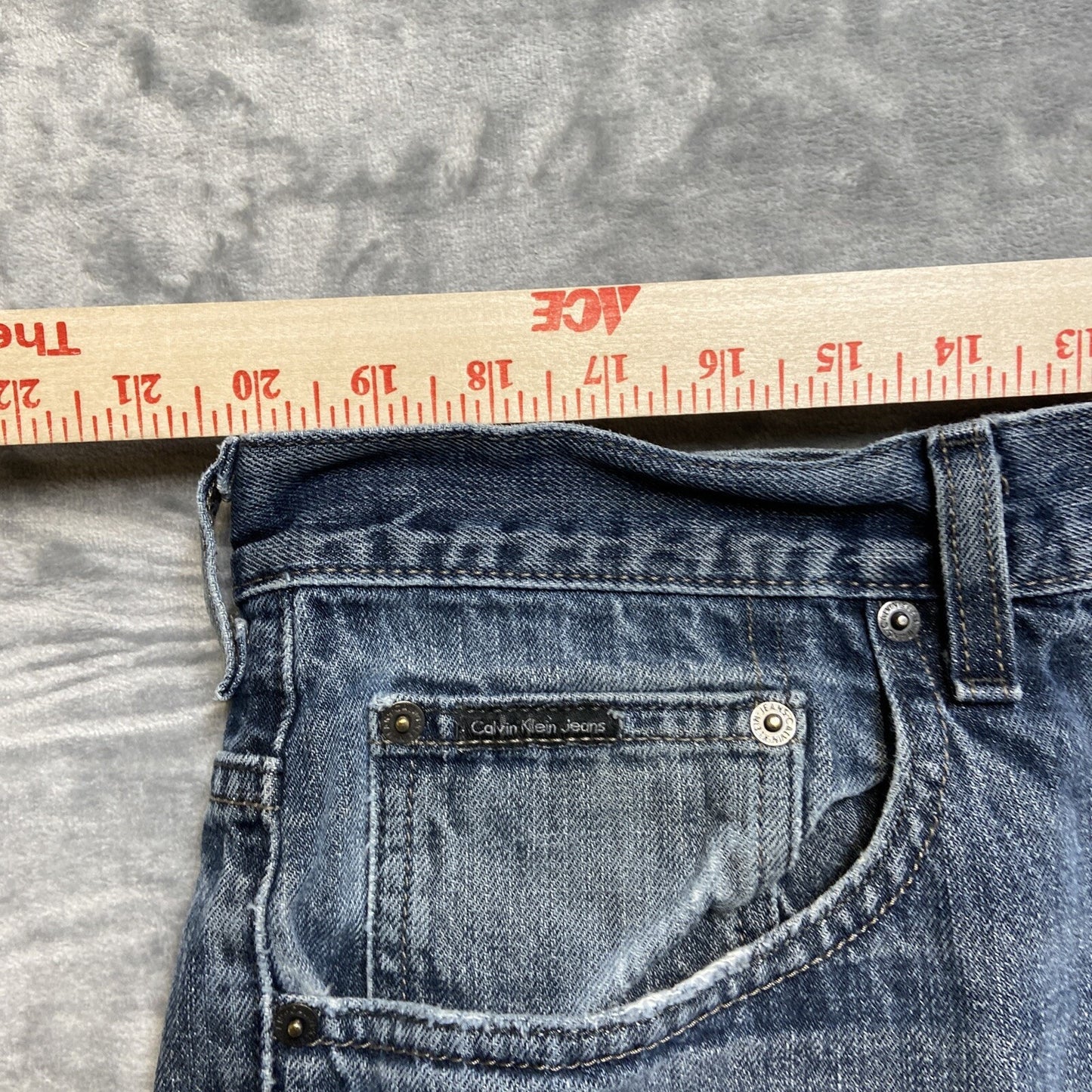 Vintage Calvin Klein Relaxed Straight Jeans Men’s Size 40 Blue Denim Dark