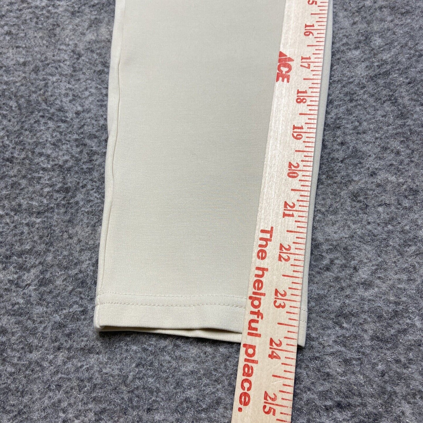 Liverpool Leggings Women's Size 4P Petite Cream White *Stain On Back*