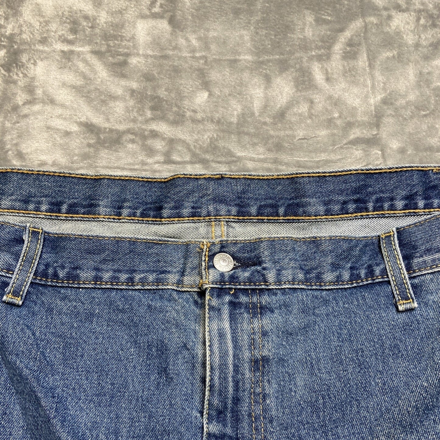 Levi’s 550 Relaxed Fit Jeans Men's Size 54x30 Blue Denim