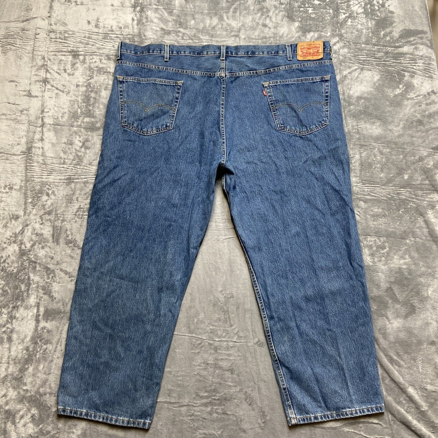 Levi’s 550 Relaxed Fit Jeans Men's Size 54x30 Blue Denim