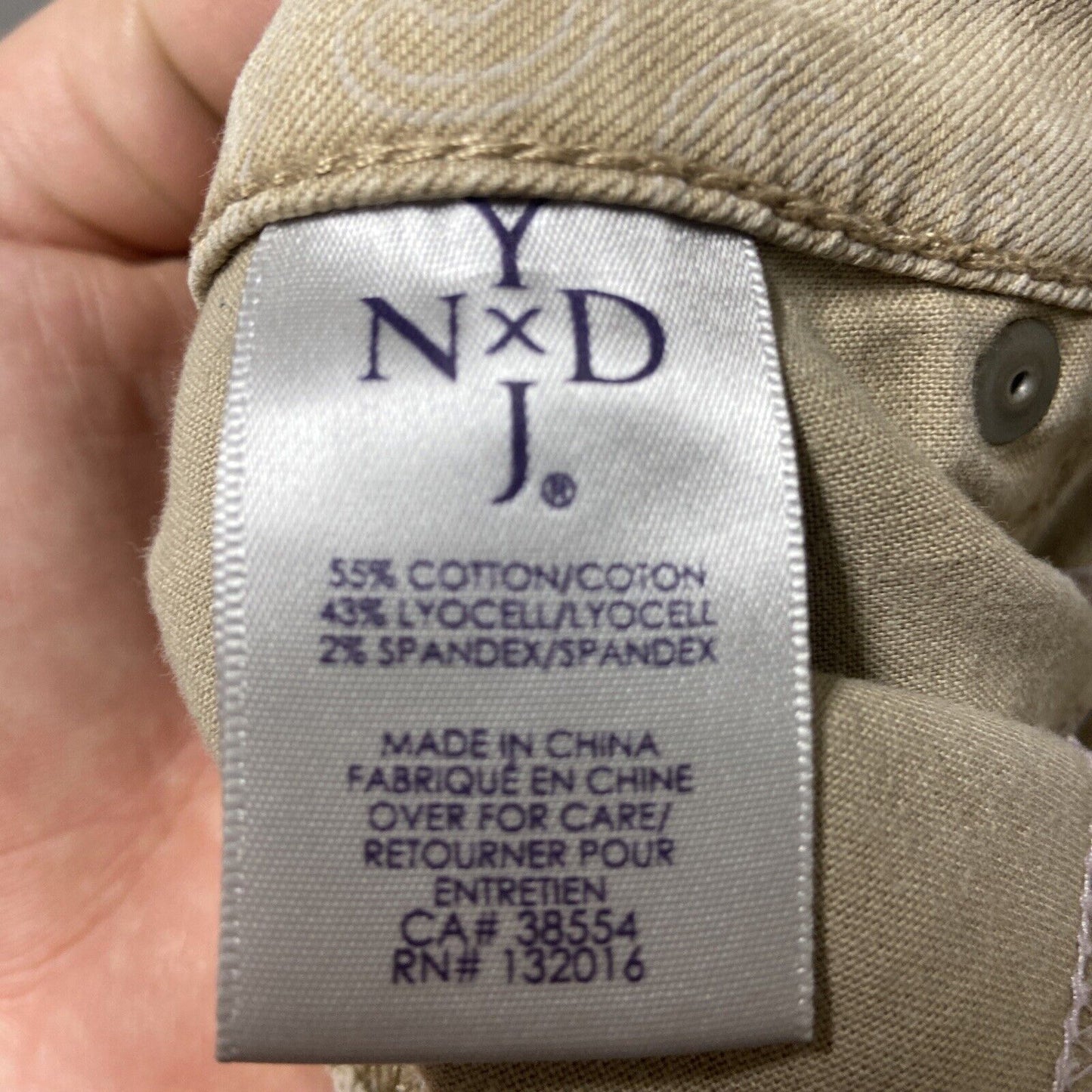 NYDJ Ankle Jeans Women's Size 12 Beige Jacquard Damask Print Patterned Jeans