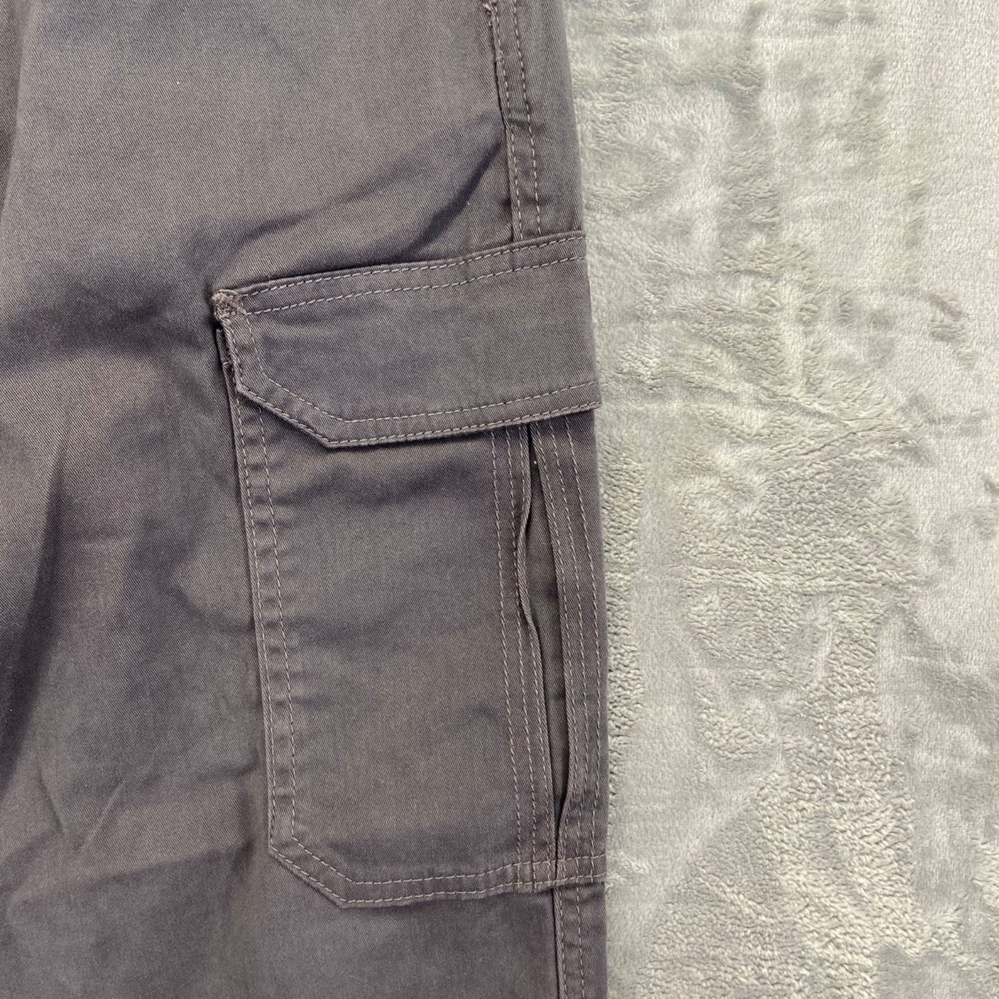 Lee Men's Extreme Comfort Cargo Pants 42x30 Gray