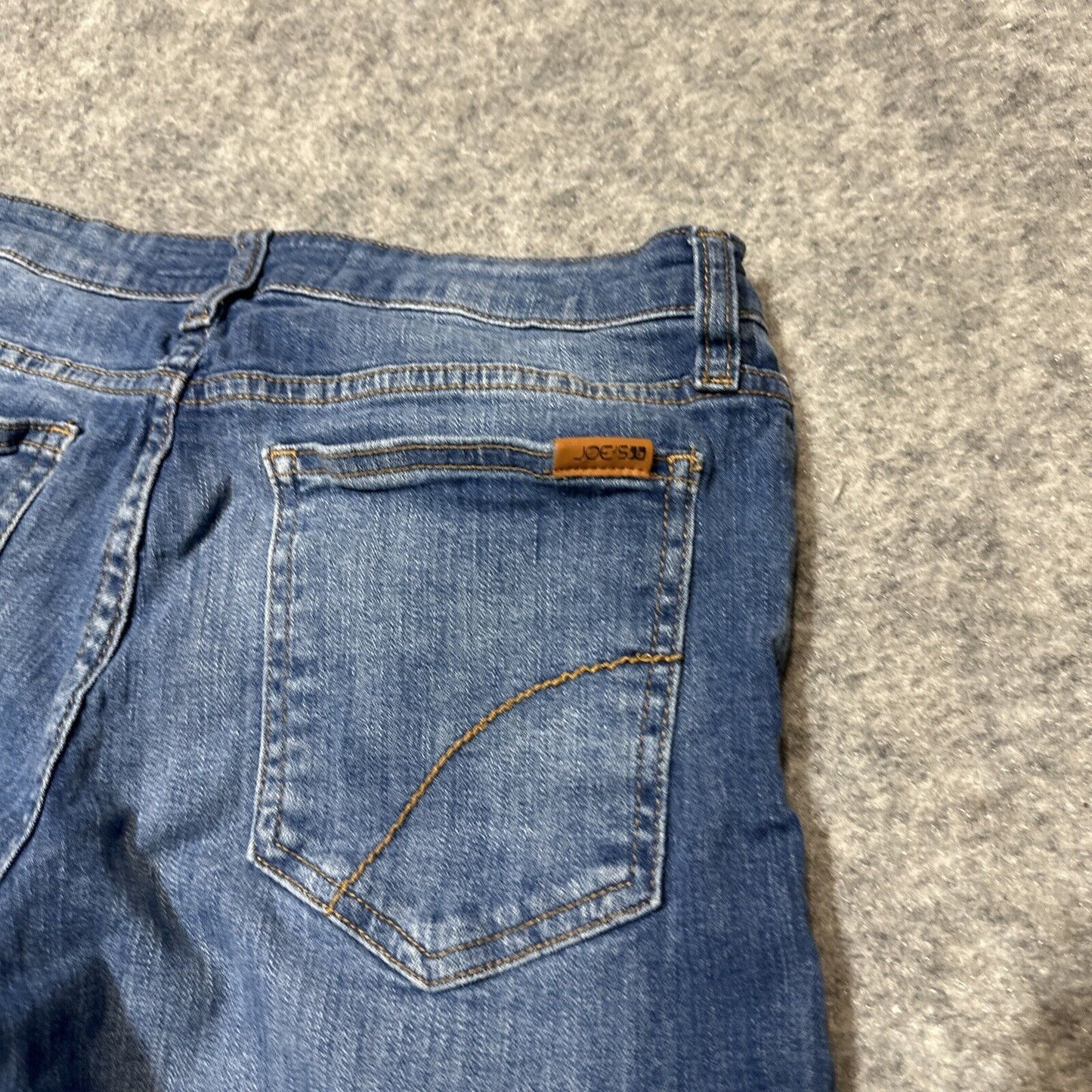 Joe's Jeans Boys Youth Size 18 Straight Jeans Medium Wash Blue