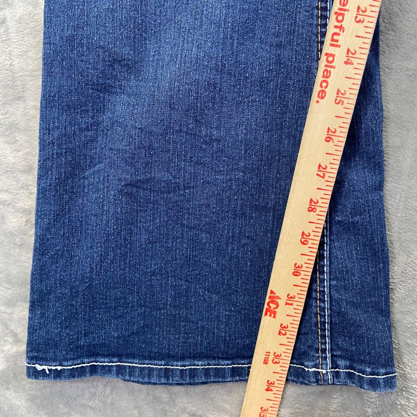 Seven7 Women's Flare Jeans Size 31 Blue Dark Wash