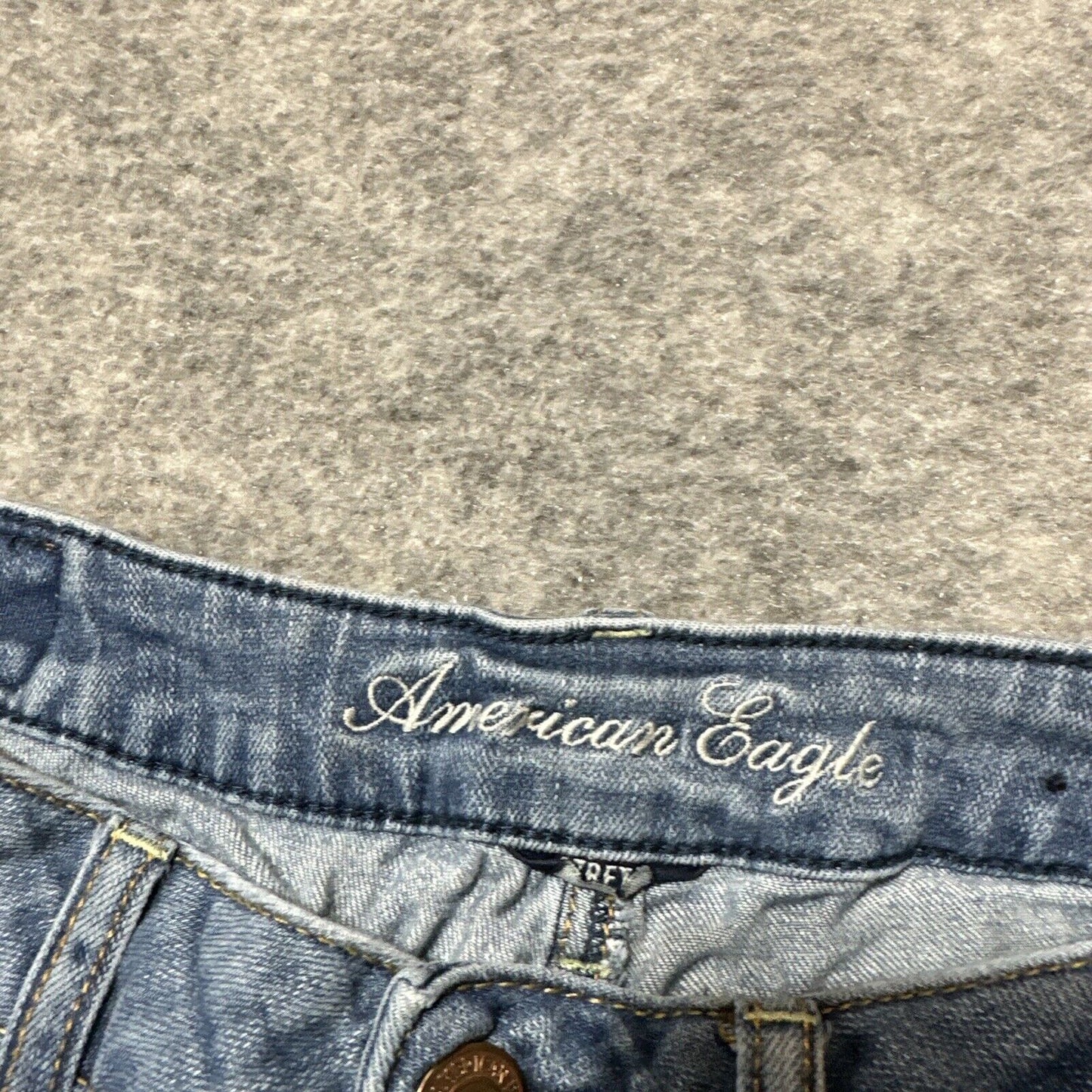 American Eagle Stretch Women’s Distressed Jeggings Size 6 Blue Light Wash Denim