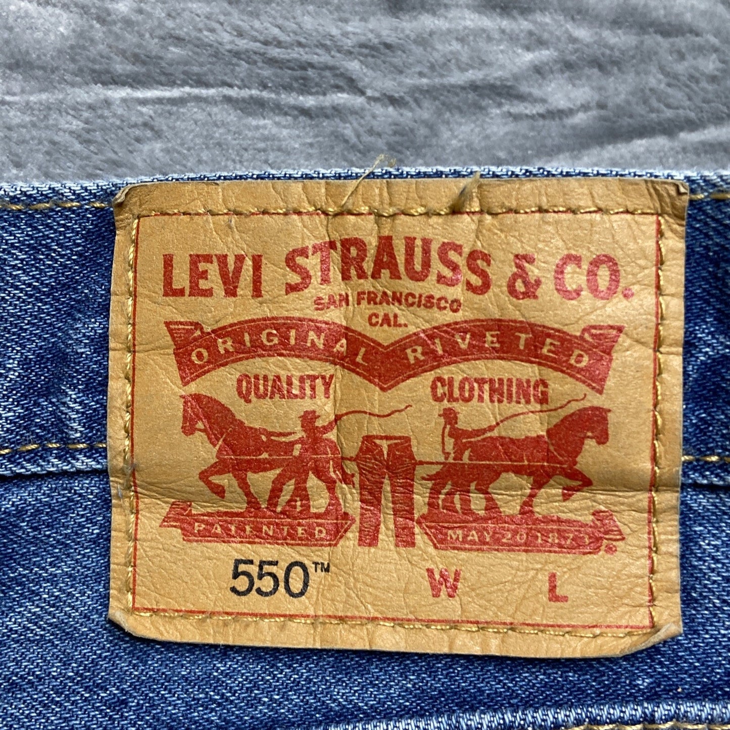 Levi’s 550 Relaxed Fit Jeans Men's Size 54x30 Blue Denim