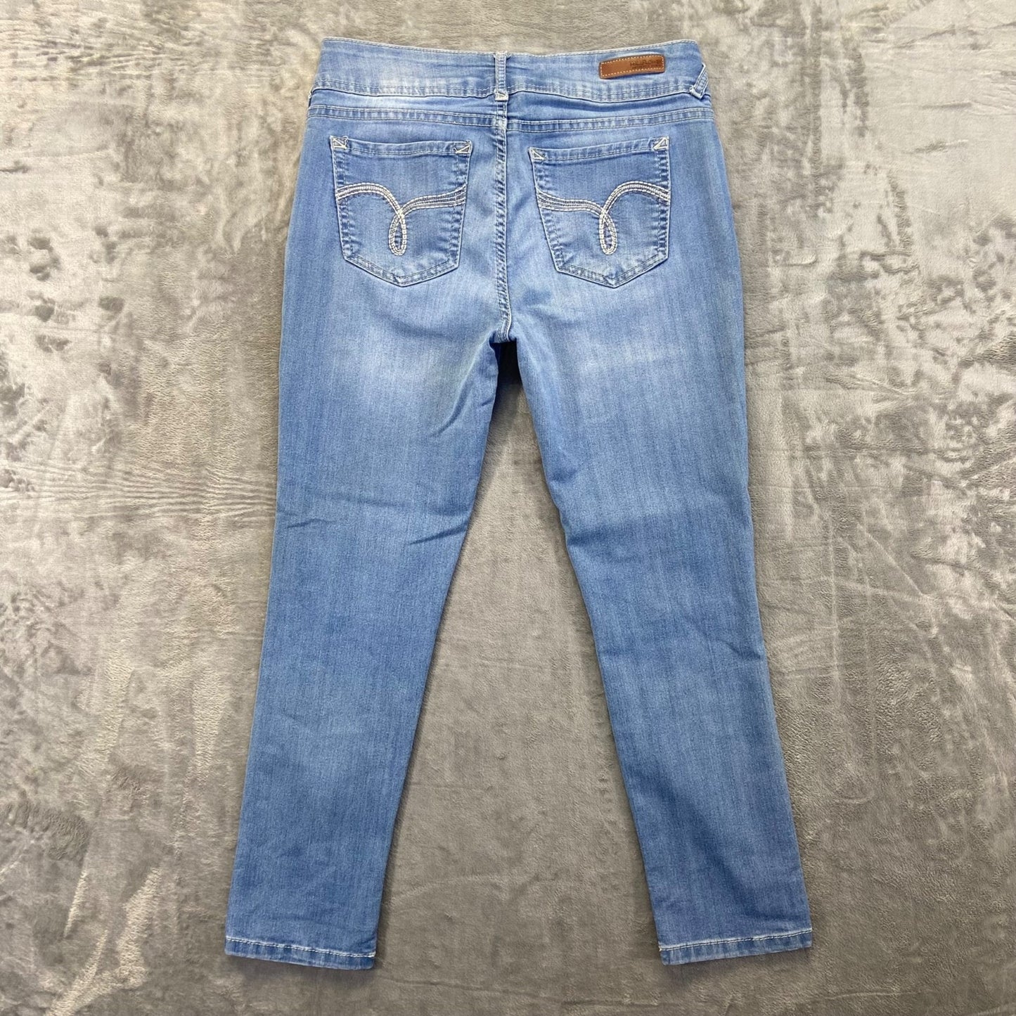WallFlower Women's Skinny Jeans Size 32 Blue Light Wash Denim