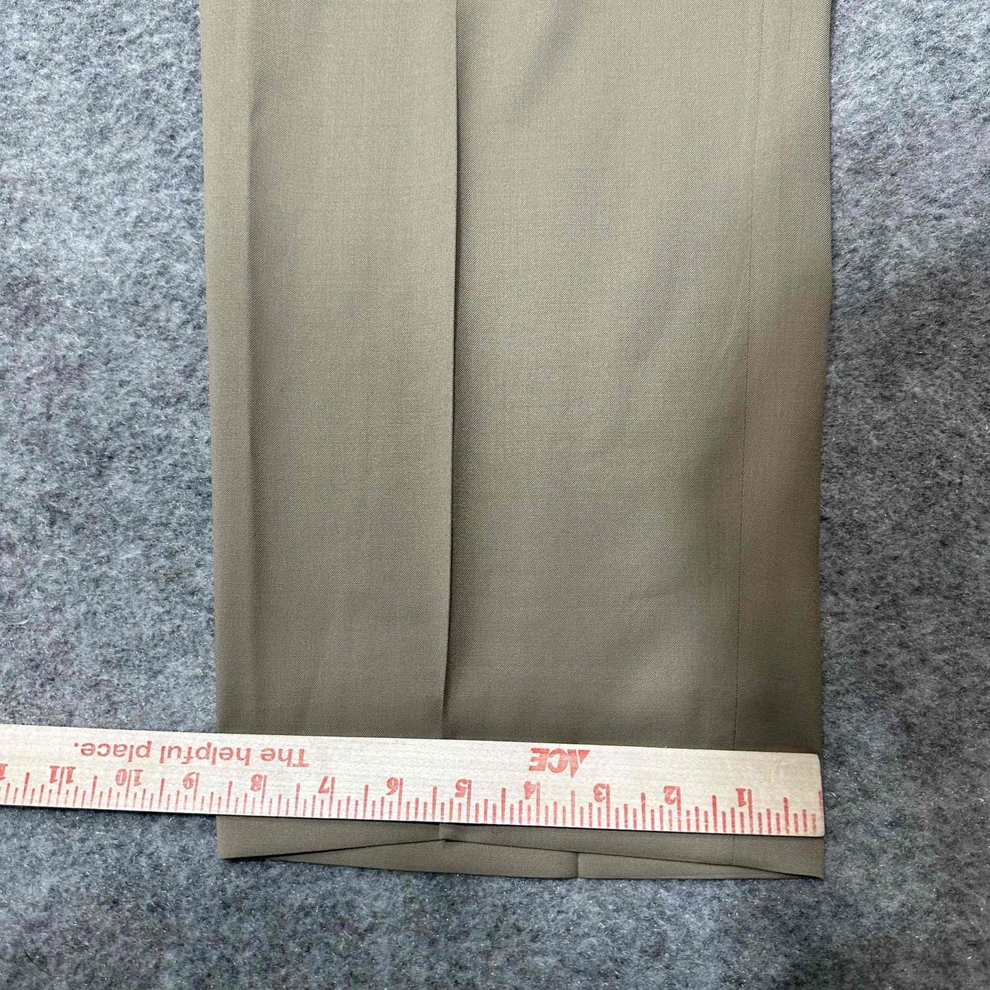 Hugo Boss Men's Pleated Dress Pants Size 38R Brown Medium Wash Pants