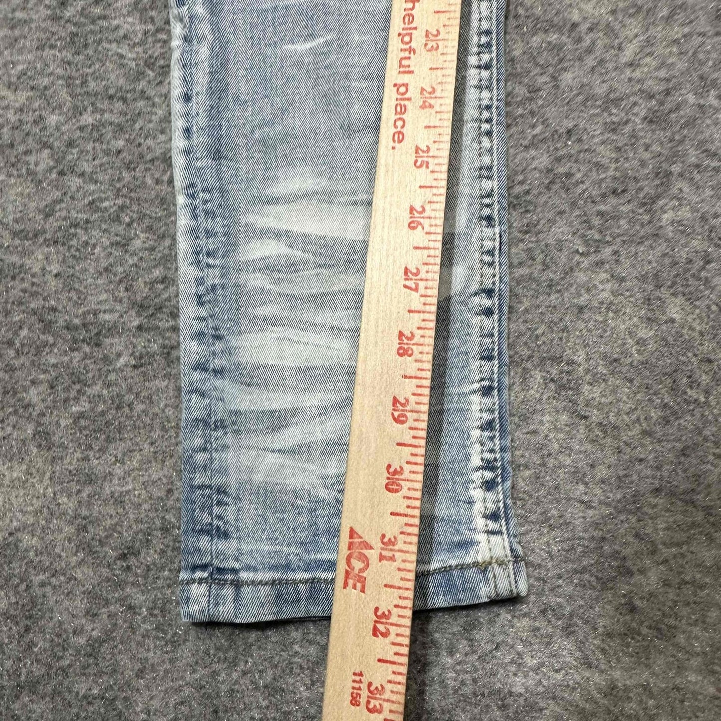Copper Rivet Men's Slim Fit Distressed Jeans Size 32x32 Blue Acid Wash Denim