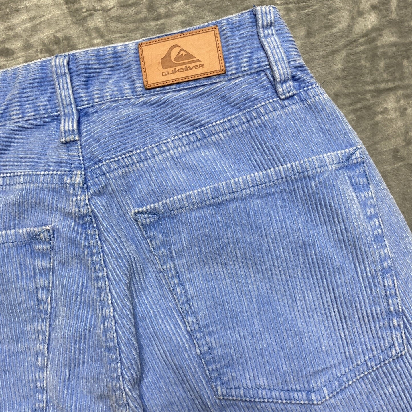 Quiksilver Chino Pants Men's Size 25 Corduroy Ribbed Straight Blue