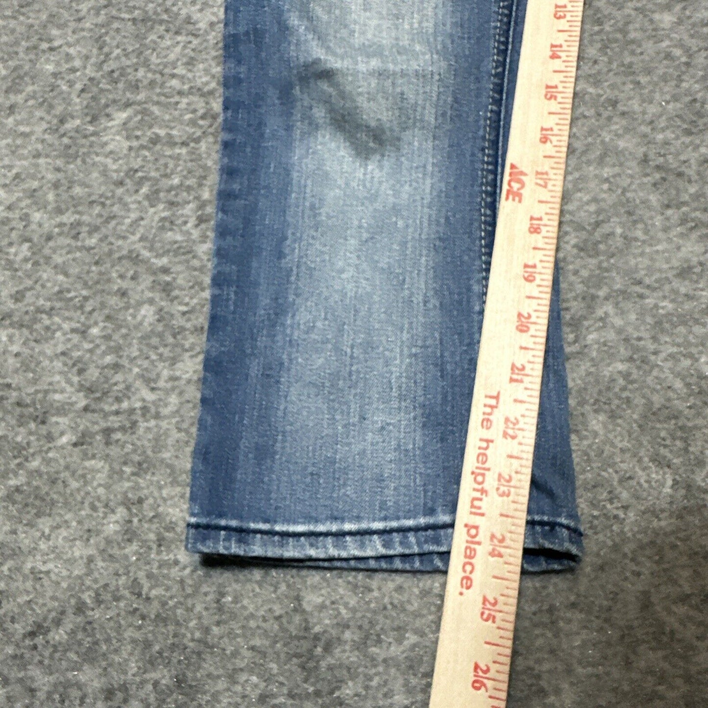 HYDRAULIC Lola Curvy Women's Capri Jeans Size 5/6 Blue Medium Wash