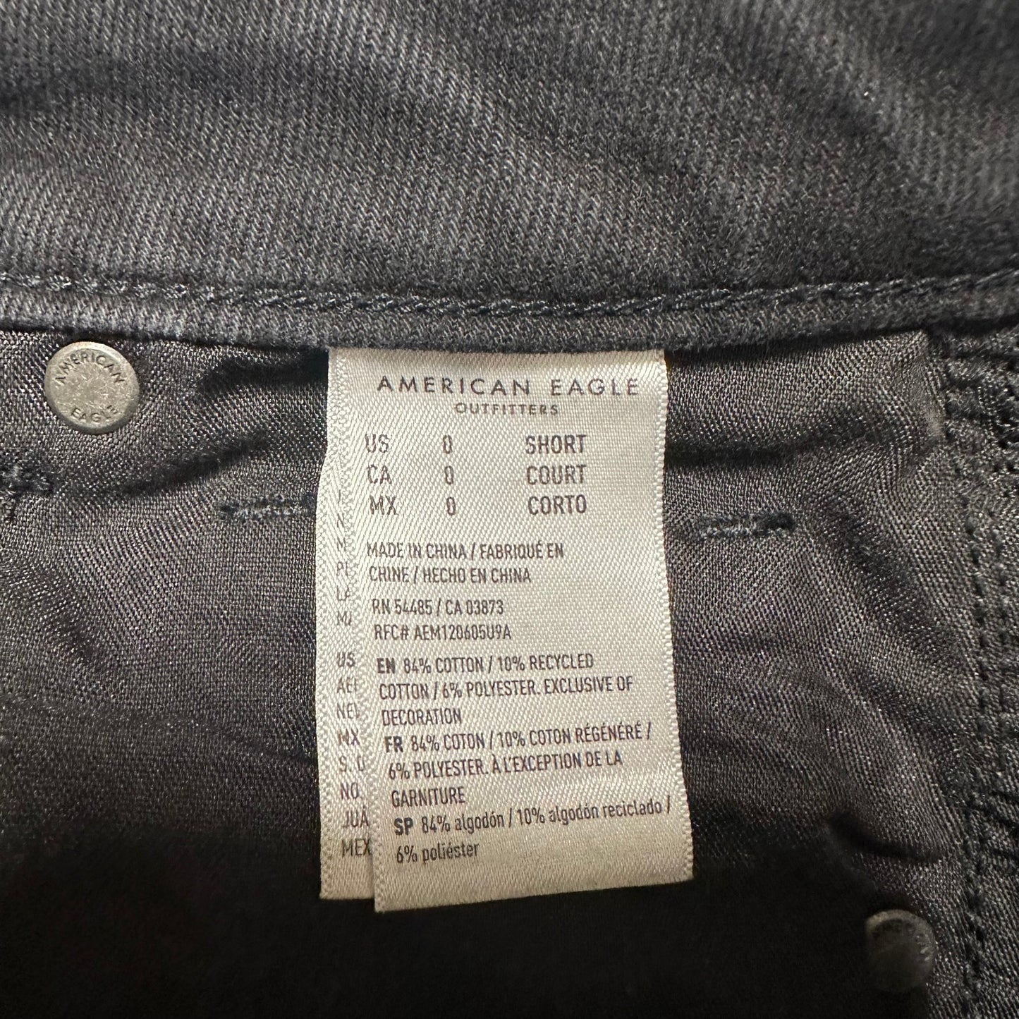 American Eagle Distressed Mom Straight Jean Women's Sz 0 Short Black Denim