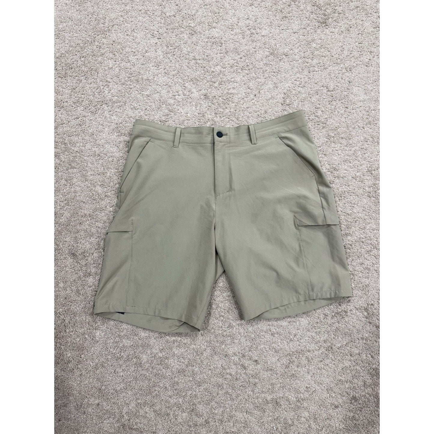 32 Degrees Cool Beige Man's Flat Front Men's Cargo Shorts Size 36