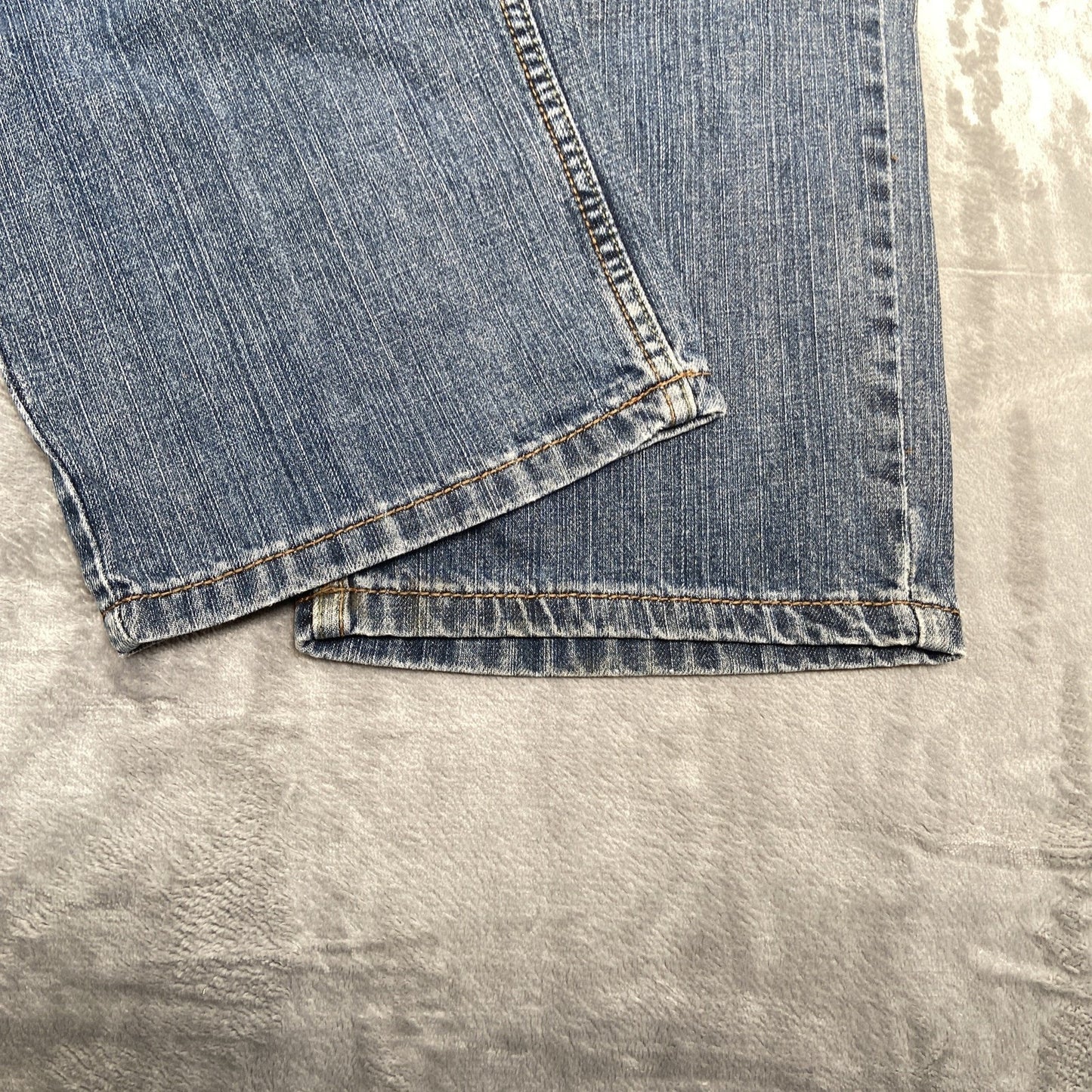 Vintage DKNY Embroidered Straight Jeans Men's Size 36x30 Blue Denim
