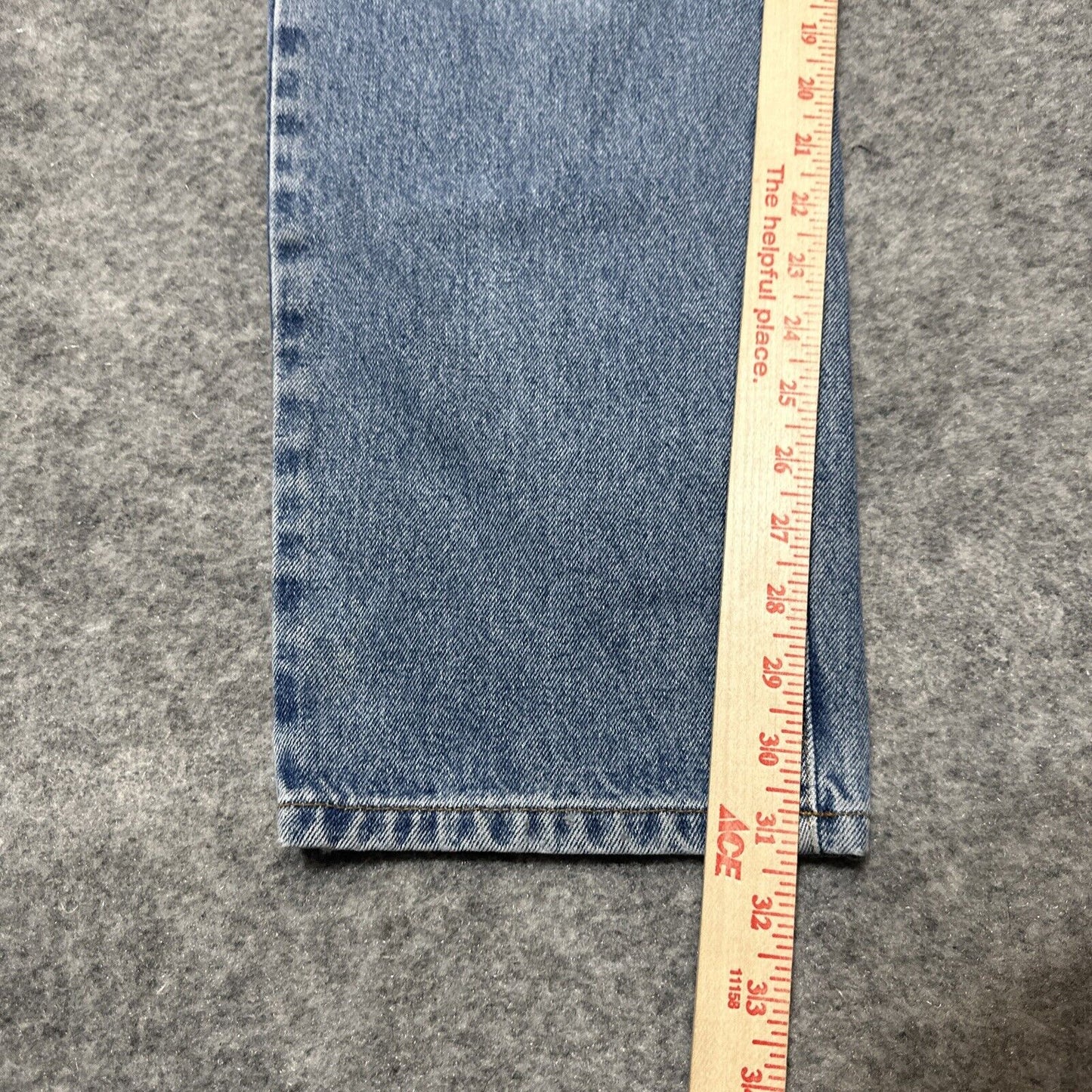 Calvin Klein Easy Fit Women’s Jeans Size 12 Blue Light Wash Denim