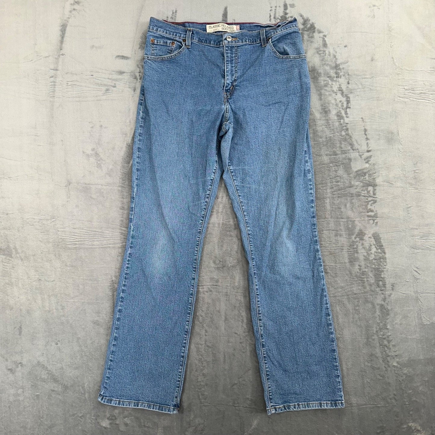 Levi's Women's 550 Classic Relaxed Bootcut Jeans Size 14L Blue Medium Wash Denim