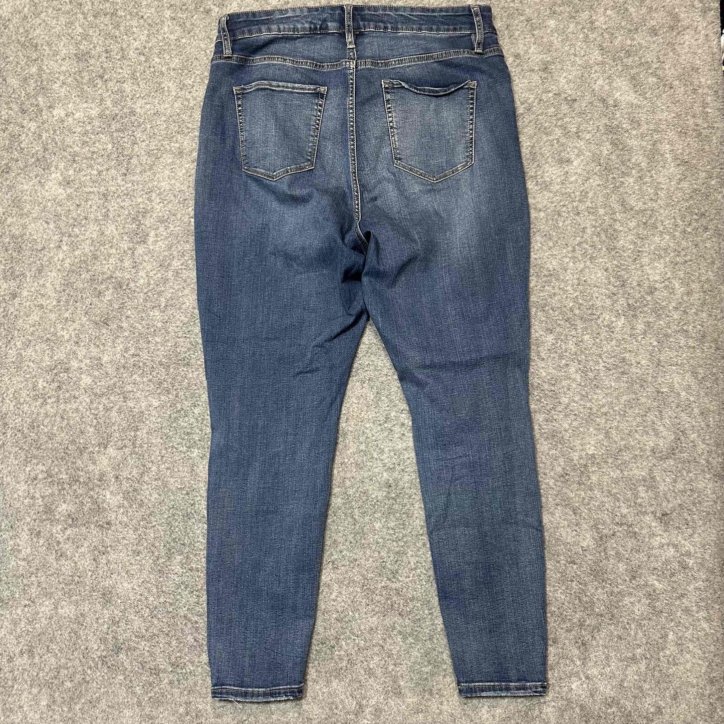 Ava & Viv Blue Women's Distressed Mid Rise Button Fly Skinny Jeans Size 16W