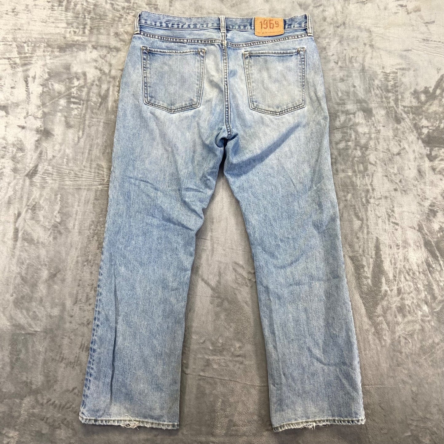 Gap Men's Standard Fit Straight Jeans 34x30 Blue Light Wash