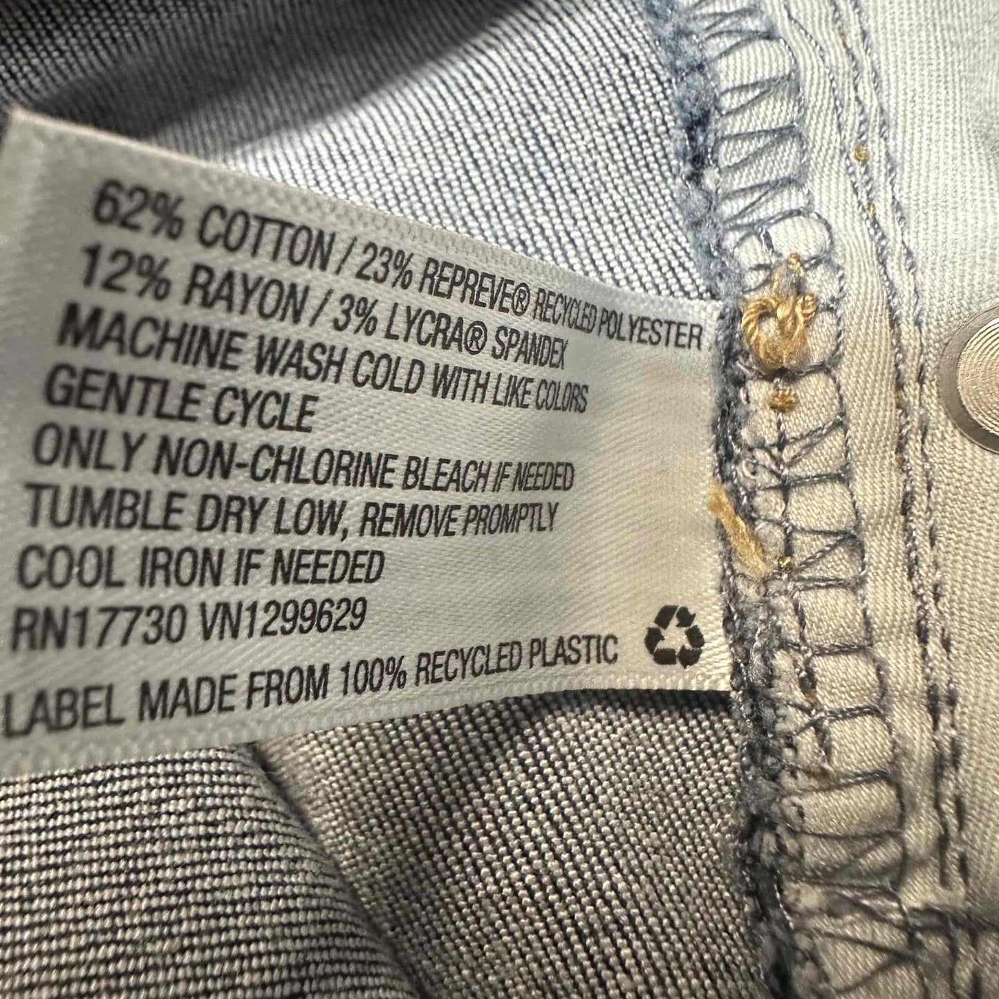 Ava & Viv Blue Women's Distressed Mid Rise Button Fly Skinny Jeans Size 16W