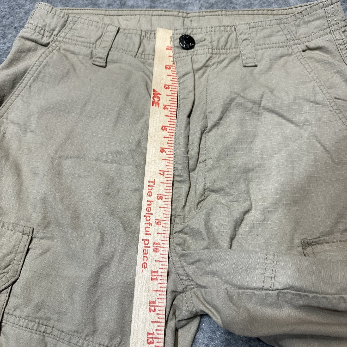 Champs Sports CSG Men's Cargo Shorts Size 30 Beige Cotton Shorts