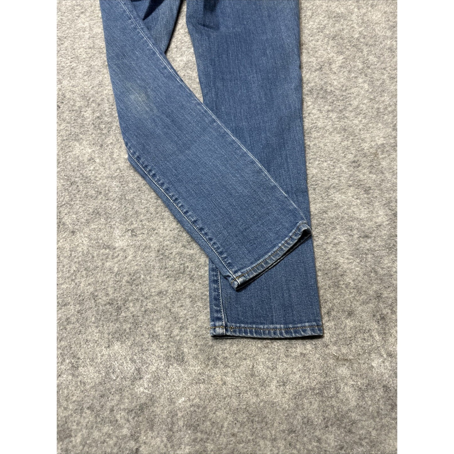 Gap 1969 Girlfriend Women's Straight Jeans Size 26 Blue Medium Wash Denim