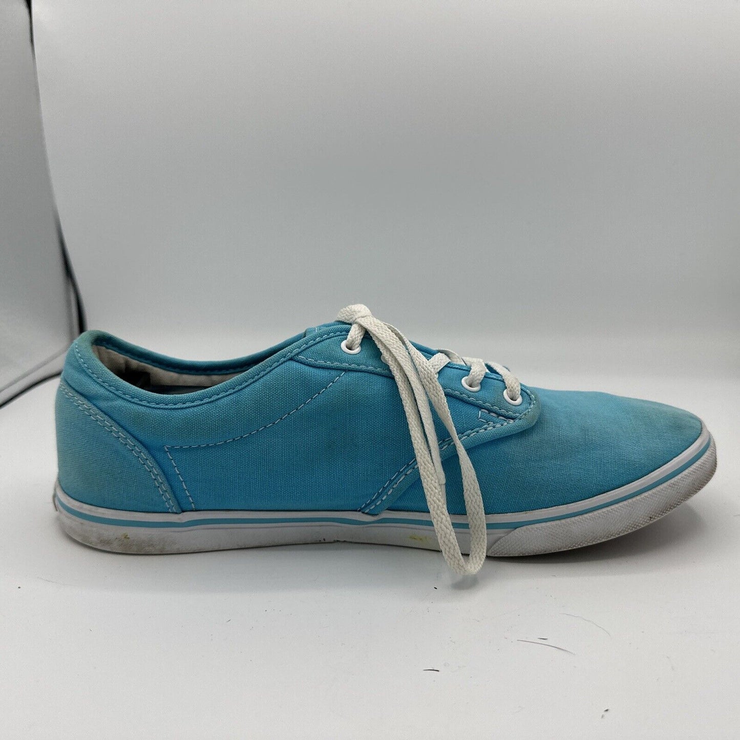 VANS Authentic Classic Light Baby Blue Womens 9 Shoes Skater