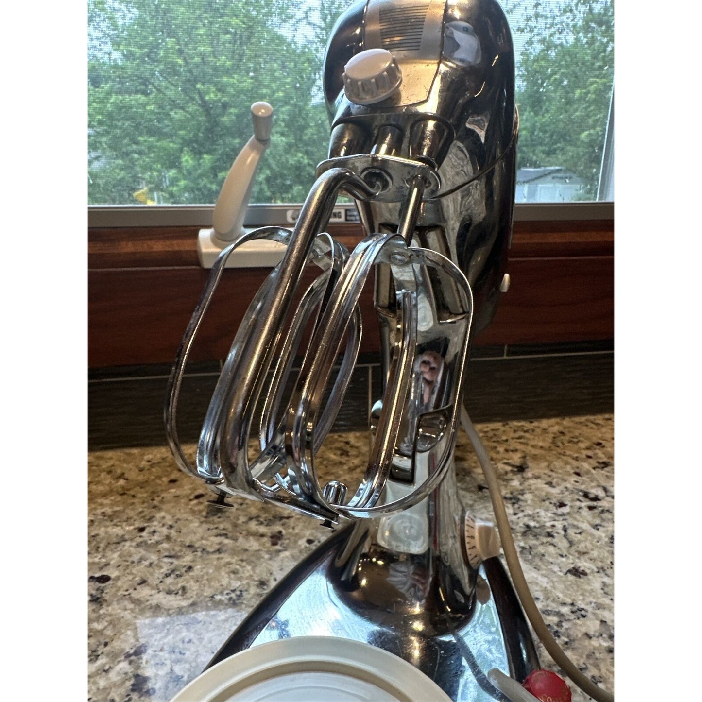 1938 Vintage Hamilton Beach Chrome Stand Mixer 10 Speed 2 Bowls 8FM-127 Model H